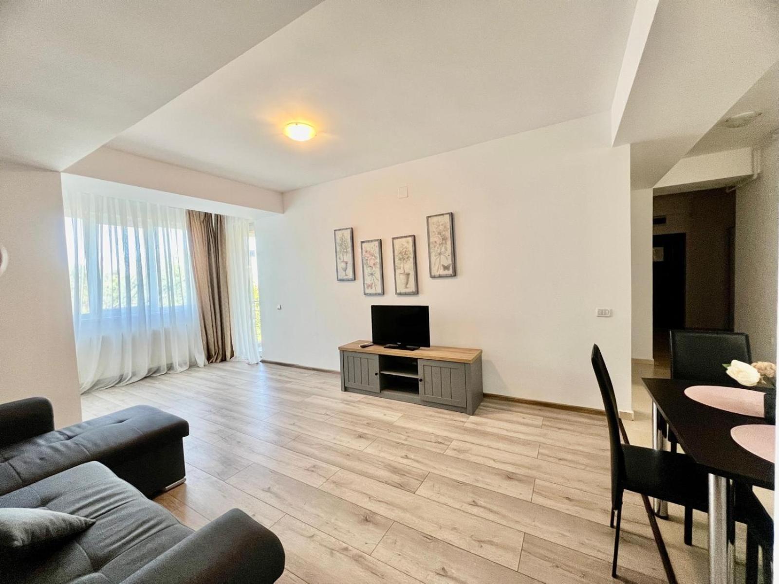 Summerland Apartmants Mamaia Nord Apartment Exterior photo